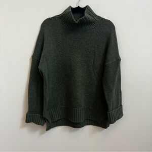 Abercrombie & Fitch Women’s Olive Green Turtleneck Sweater Size Small Oversized